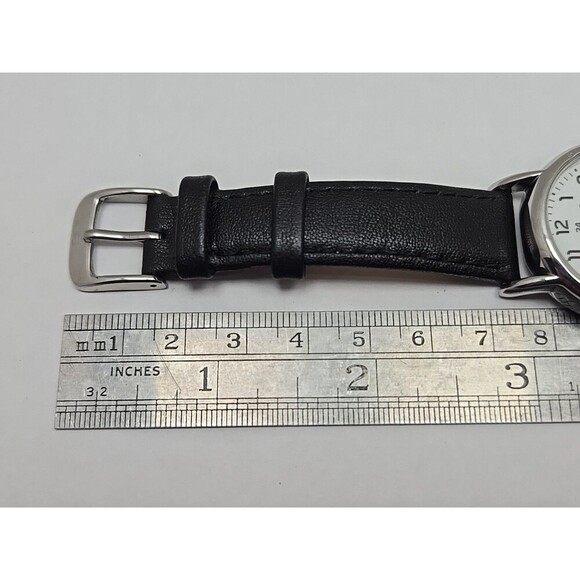 Timex Weekender Indiglo 31mm White Dial Black Leather 24 Hour Quartz New Battery - Picture 10 of 14